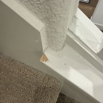 Working Men Moving - Chipped banister - Movers Near Me Working Men Moving - Chipped banister - Movers Near Me