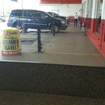 Les Schwab Tire Center - Tires Near Me - Monroe, Washington Les Schwab Tire Center - Tires Near Me - Monroe, Washington
