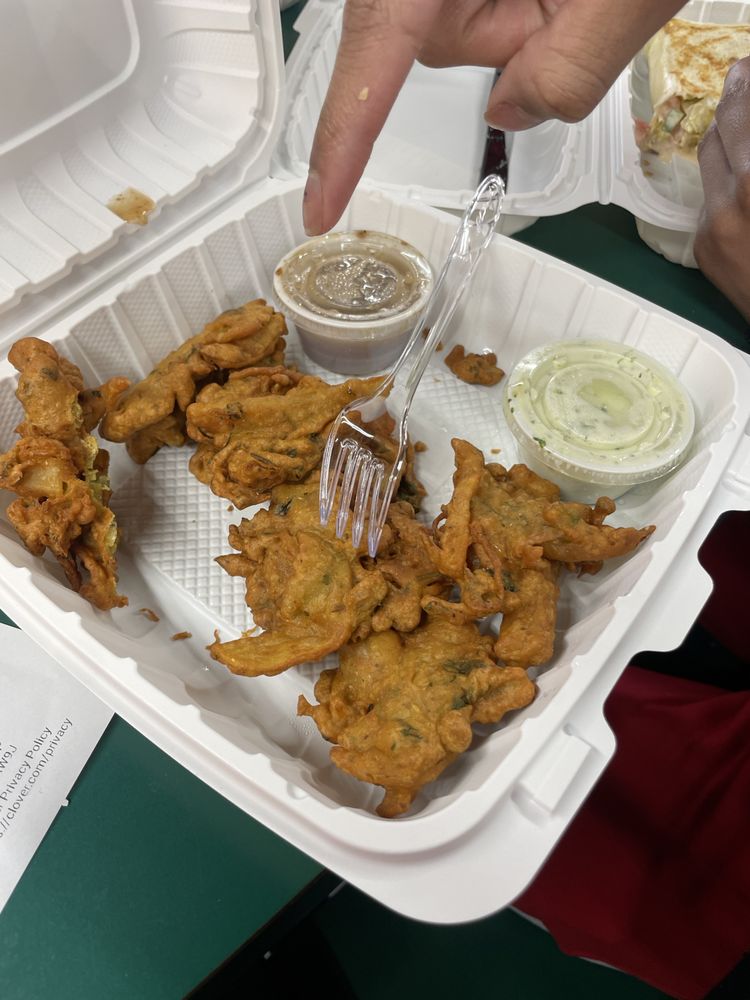 GYRO HUB & MEDITERRANEAN GRILL 2013 Central Ave, Dubuque, Iowa