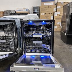 Infinite Appliance - NEW ARRIVAL! Thermador Sapphire® Dishwasher 44 dBA Ultra Quiet StarDry™ Sapphire Glow™ ONLY 2 IN STOCK $39 Down No Credit
