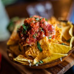 La Taqueria - Nachos (served with special guacamole)