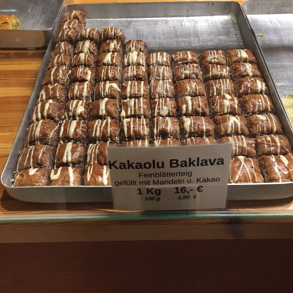 Tasty treats! Tasty treats!