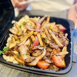 Pollo Mania - Lomo saltado steak