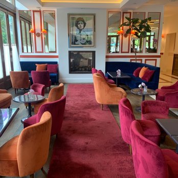 Le Bilboquet - Lounge - French Near Me - Denver, Colorado