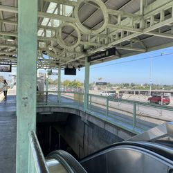 Willowbrook / Rosa Parks Station