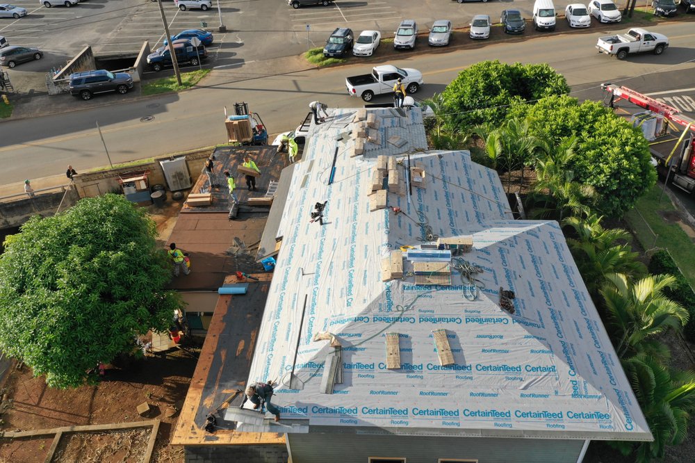 Slide of AL Roofing & RainGutters