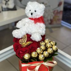 The Blooming Garden Florist - Chocolate box
