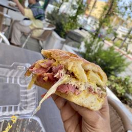 GIULIANO’S DELICATESSEN - Updated July 2025 - 1472 Photos & 1334 ...