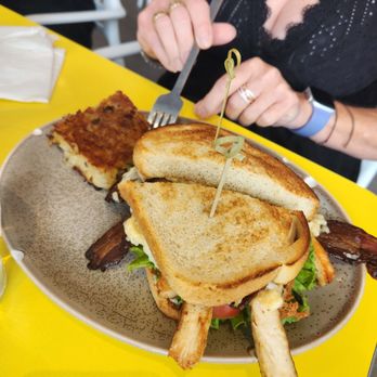 Early Bird - West Des Moines - Birds the word - Breakfast & Brunch Near Me - West Des Moines, Iowa Early Bird - West Des Moines - Birds the word - Breakfast & Brunch Near Me - West Des Moines, Iowa