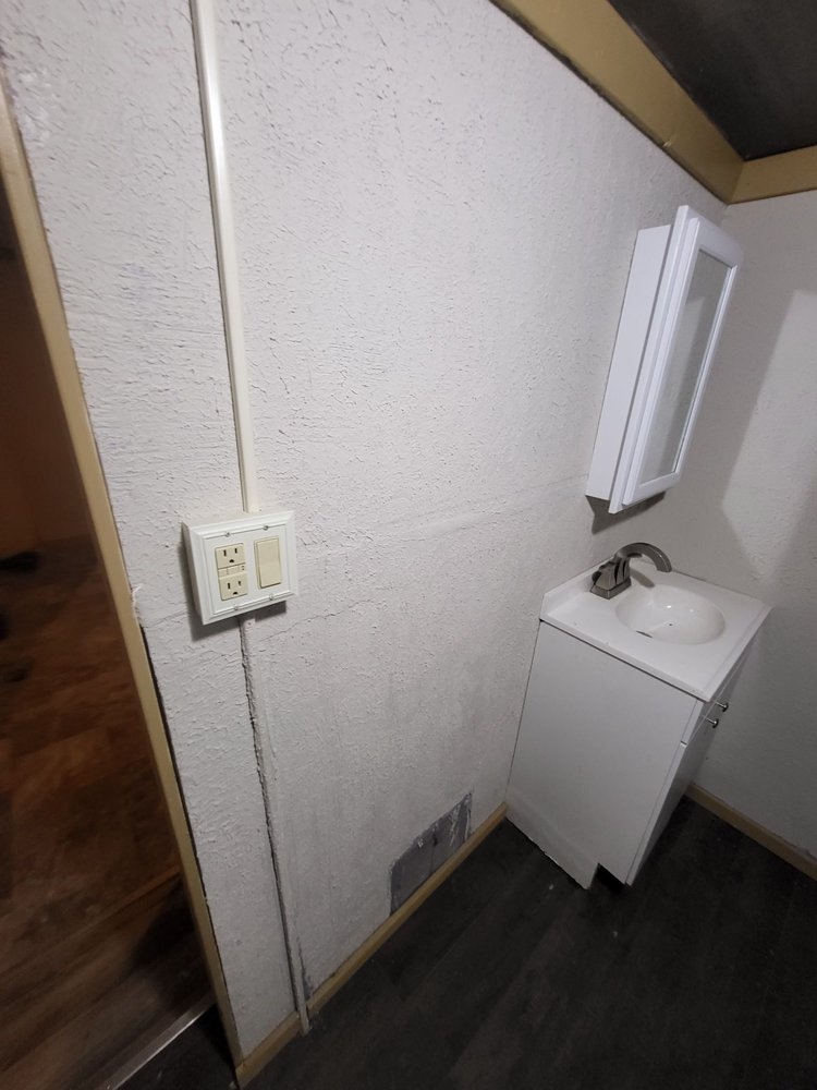 Slide of C&G Handyman Service