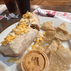Leonor’s Eatery - Steak burrito
