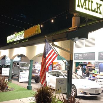 Meadowlark Dairy - Drive Through and classic Americana sign - Ice Cream & Frozen Yogurt Near Me - Pleasanton, California Meadowlark Dairy - Drive Through and classic Americana sign - Ice Cream & Frozen Yogurt Near Me - Pleasanton, California
