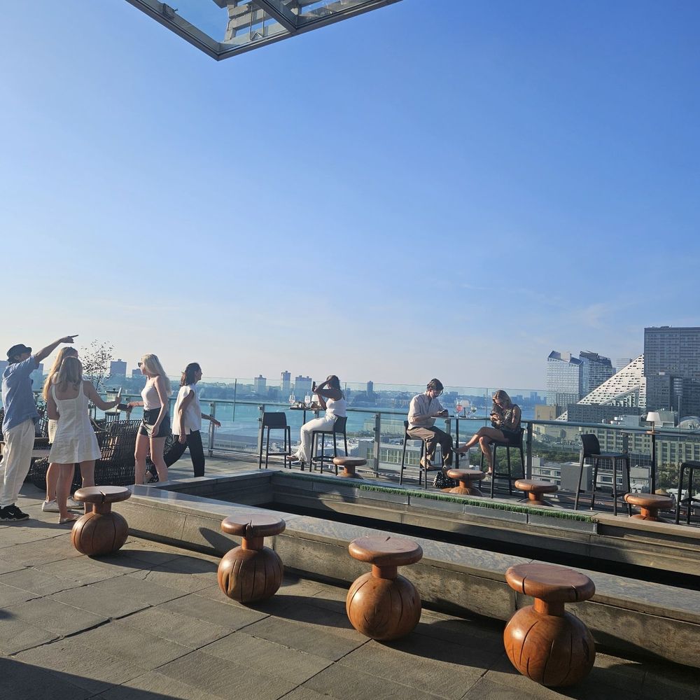 Hudson VU - Lounges Near Me - New York, New York