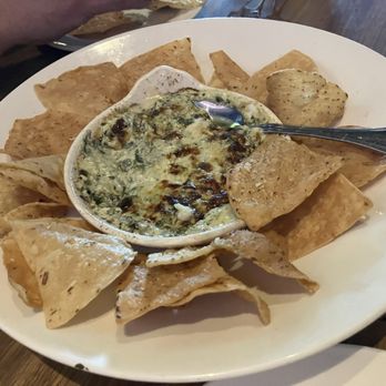 Yard House - New American Near Me - Mclean, Virginia
