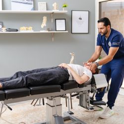 ZENITH Injury Relief & Wellness Clinic - Cash pay and affordable honest chiropractor at ZENITH Injury Relief and Wellness Clinic in Frisco, TX