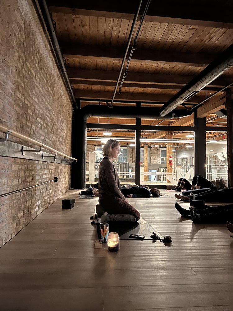 Grow Well Yoga + Barre + Fitness Logo