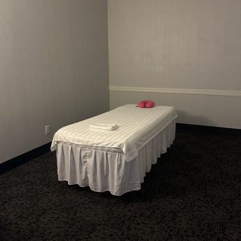 King Spa - Warm environment - Massage Therapy Near Me - Weatherford, Texas