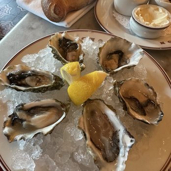 Bouchon - West Coast Oysters - yummy! - French Near Me - Yountville, California Bouchon - West Coast Oysters - yummy! - French Near Me - Yountville, California