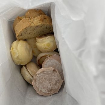 Vitale's Bakery - Variety of cookies (purchased by weight) - Bakeries Near Me - Saint Louis, Missouri Vitale's Bakery - Variety of cookies (purchased by weight) - Bakeries Near Me - Saint Louis, Missouri