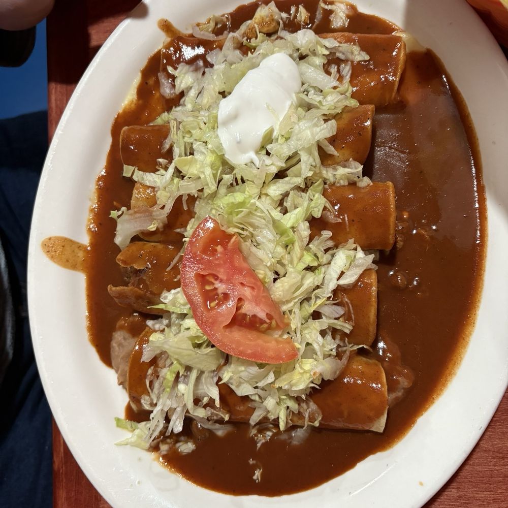 El Acapulco - Enchilada Supremas - Mexican Near Me - Cave City, Kentucky El Acapulco - Enchilada Supremas - Mexican Near Me - Cave City, Kentucky