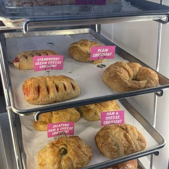 Donut Town - Highland - Donuts Near Me - Highland, California Donut Town - Highland - Donuts Near Me - Highland, California