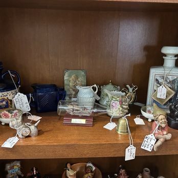 Antique Emporium - Glass ships in glass bottle!! - Used, Vintage & Consignment Near Me - Reddick, Florida