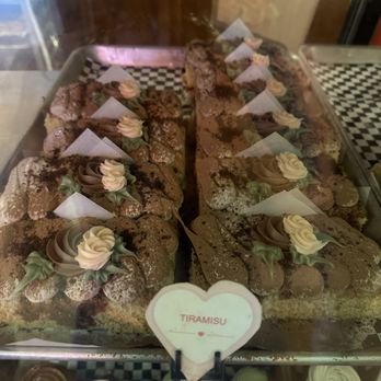 Erin McKenna's Bakery - Bakeries Near Me - Los Angeles, California Erin McKenna's Bakery - Bakeries Near Me - Los Angeles, California