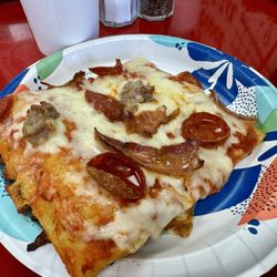 Sausage, Pepperoni and Bacon Pizza