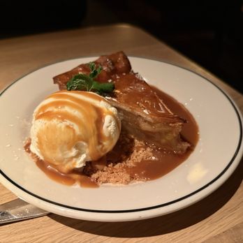 Laurel Grill - Apple pie - American Near Me - Culver City, California