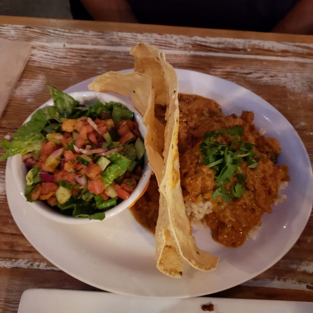 MeeT - Chikkin curry - Burgers Near Me - Vancouver, British Columbia