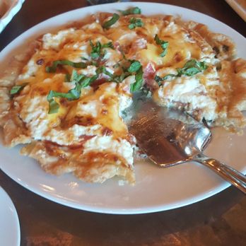 Hamlet Vineyards - Classic southern tomato pie - Wineries Near Me - Bassett, Virginia Hamlet Vineyards - Classic southern tomato pie - Wineries Near Me - Bassett, Virginia