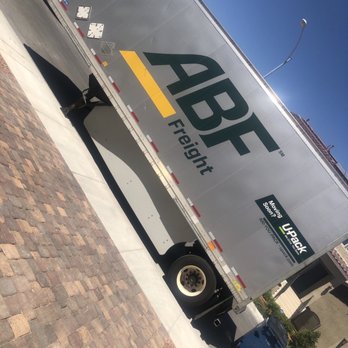 Luxury Moving - Huge 28 foot trailer - Movers Near Me Luxury Moving - Huge 28 foot trailer - Movers Near Me