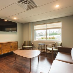 Recovery Centers of America at Devon - RCA at Devon patient lounge