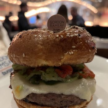 Gordon Ramsay Burger Las Vegas - Burgers Near Me - Las Vegas, Nevada Gordon Ramsay Burger Las Vegas - Burgers Near Me - Las Vegas, Nevada
