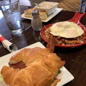 Eddie's Diner - Porky scramble with gravy on side & turkey croissant - Breakfast & Brunch Near Me - Plano, Texas
