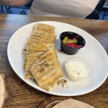 Habibi Kitchen - Chicken shwarma wrap & garlic sauce - Mediterranean Near Me - Kennesaw, Georgia