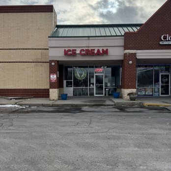 Frozen Frog Ice Cream - Ice Cream & Frozen Yogurt Near Me - Muskego, Wisconsin