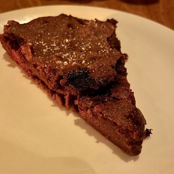 Etra - Chocolate tart - Italian Near Me - Los Angeles, California Etra - Chocolate tart - Italian Near Me - Los Angeles, California