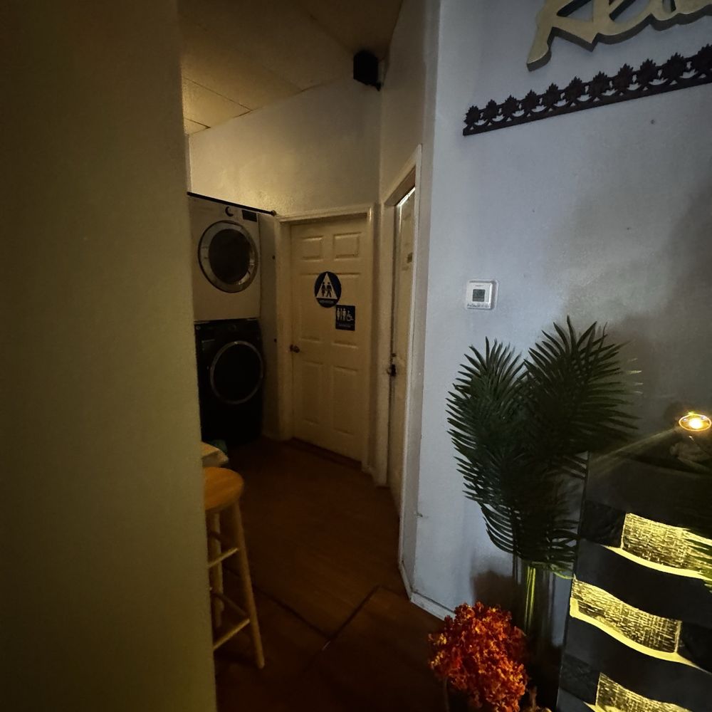 Iyana Thai Massage - Restroom way - Massage Therapy Near Me - Arleta, California Iyana Thai Massage - Restroom way - Massage Therapy Near Me - Arleta, California