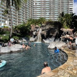 Paradise Pool - Lagoon Pool