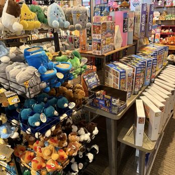 Maria's Hallmark - Gifts for all ages - Cards & Stationery Near Me - Crown Point, Indiana