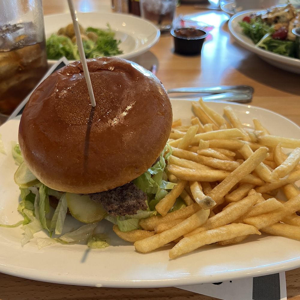 Ellen's - Cheeseburger - Breakfast & Brunch Near Me - Dallas, Texas Ellen's - Cheeseburger - Breakfast & Brunch Near Me - Dallas, Texas