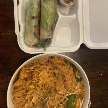 Pho 4 Star - Pork Spring Rolls (Summer Rolls) and Tofu Pad Thai - Thai Near Me - San Antonio, Texas Pho 4 Star - Pork Spring Rolls (Summer Rolls) and Tofu Pad Thai - Thai Near Me - San Antonio, Texas