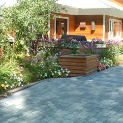 Luna Enterprises - Brighten your garden with annual flowers or colorful perennials.