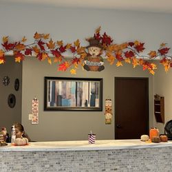 Alvin Smiles - Office in Thanksgiving
