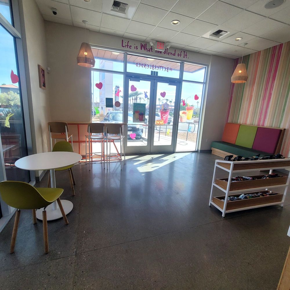 Jamba - Seating area - Juice Bars & Smoothies Near Me - Las Vegas, Nevada