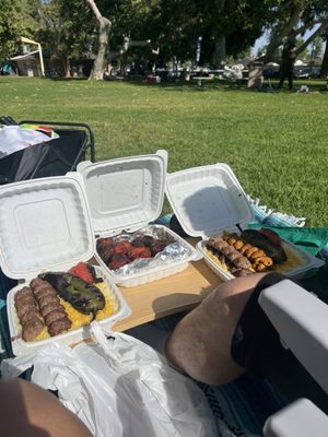 Arian BBQ by null