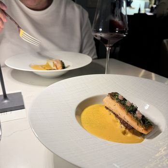 Apt 115 - Salmon with delicious red curry! - Wine Bars Near Me - Austin, Texas