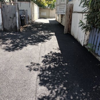 California Asphalt Professionals - Finished asphalt driveway - Masonry/Concrete Near Me California Asphalt Professionals - Finished asphalt driveway - Masonry/Concrete Near Me