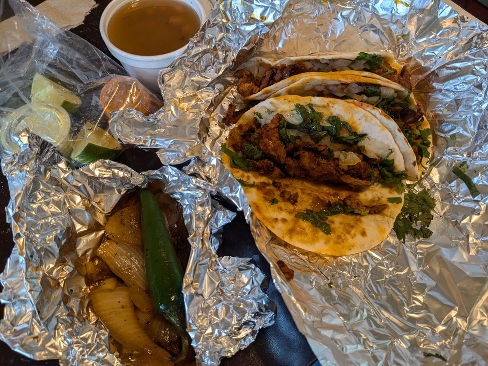 Taqueria Puro Jalisco Logo
